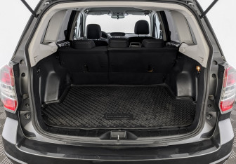 Подержанный автомобиль Subaru Forester Suv 2015 года (10 фото)