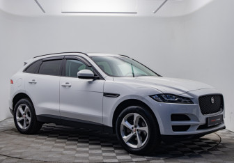 Подержанный автомобиль Jaguar F-Pace 2020 года (7 фото)