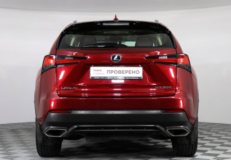 Подержанный автомобиль Lexus NX 2018 года (6 фото)