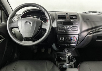 Подержанный автомобиль LADA (ВАЗ) Granta Wagon 2020 года (12 фото)