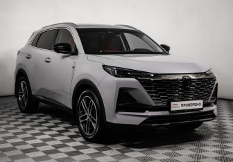Подержанный автомобиль Changan CS55PLUS 2024 года (3 фото)