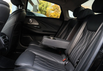 Подержанный автомобиль Chery Arrizo 8 2023 года (7 фото)