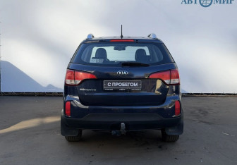 Подержанный автомобиль Kia Sorento 2014 года (6 фото)