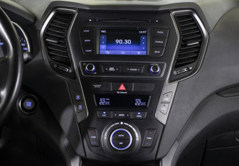 Подержанный автомобиль Hyundai Santa Fe 2015 года (17 фото)