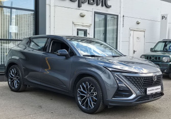 Подержанный автомобиль Changan UNI-T 2023 года (3 фото)