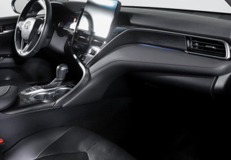 Подержанный автомобиль Toyota Camry Sedan 2023 года (9 фото)
