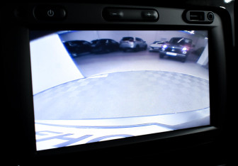 Подержанный автомобиль Nissan Terrano 2020 года (10 фото)