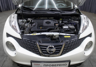 Подержанный автомобиль Nissan Juke 2012 года (9 фото)