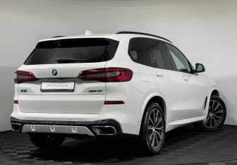 Подержанный автомобиль BMW X5 2019 года (2 фото)