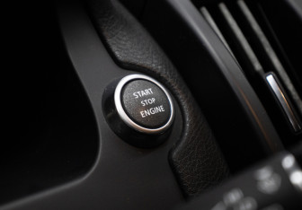 Подержанный автомобиль Land Rover Freelander 2013 года (19 фото)