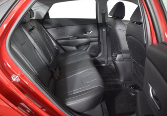 Новый Hyundai Elantra Sedan 2025 (8 фото)