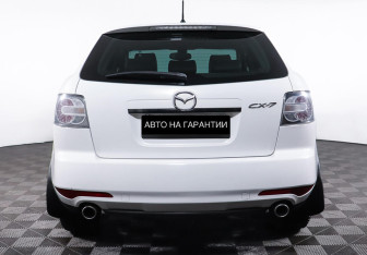 Подержанный автомобиль Mazda CX-7 2011 года (6 фото)