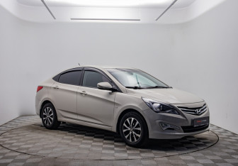 Подержанный автомобиль Hyundai Solaris Sedan 2015 года (3 фото)