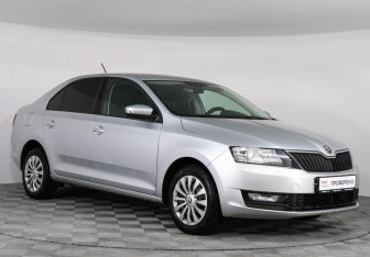 Подержанный автомобиль Skoda Rapid Liftback 2018 года (3 фото)