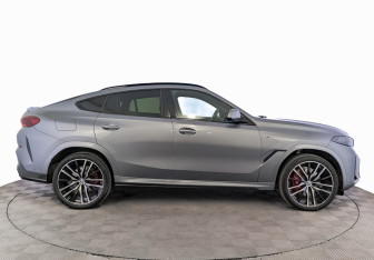 Новый BMW X6 2025 (4 фото)