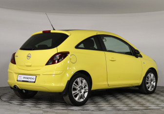 Подержанный автомобиль Opel Corsa 2011 года (5 фото)