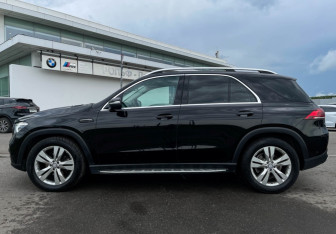 Подержанный автомобиль Mercedes-Benz GLE 2019 года (8 фото)