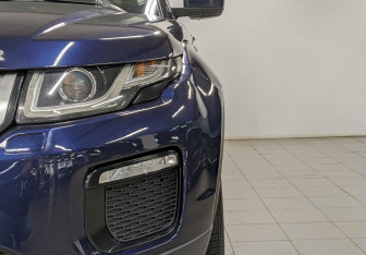 Подержанный автомобиль Land Rover Range Rover Evoque 2018 года (18 фото)