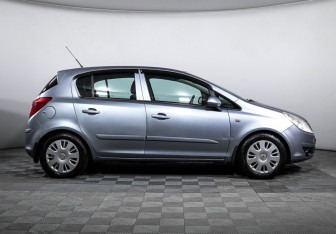 Подержанный автомобиль Opel Corsa 2006 года (4 фото)
