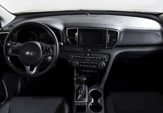 Подержанный автомобиль Kia Sportage 2016 года (12 фото)