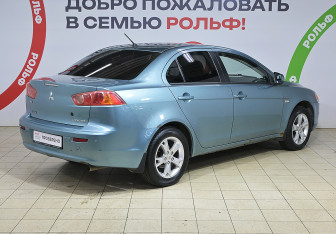 Подержанный автомобиль Mitsubishi Lancer Sedan 2007 года (4 фото)