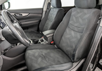 Подержанный автомобиль Nissan X-Trail 2016 года (20 фото)