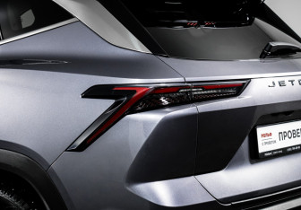 Подержанный автомобиль Jetour Dashing 2023 года (16 фото)