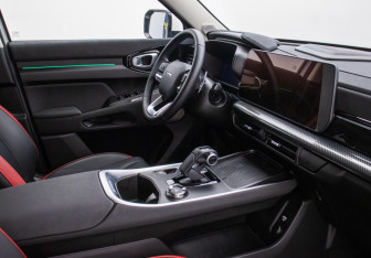 Подержанный автомобиль Haval H3 2024 года (9 фото)