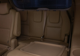 Подержанный автомобиль Kia Carnival 2018 года (11 фото)