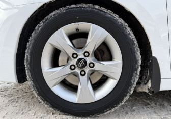 Подержанный автомобиль Hyundai i40 Sedan 2013 года (9 фото)