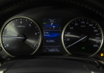 Подержанный автомобиль Lexus NX 2016 года (12 фото)