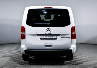 Подержанный автомобиль Citroen SpaceTourer 2018 года (6 фото)