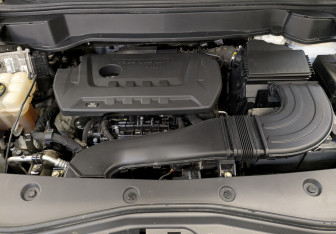 Подержанный автомобиль Haval F7 2023 года (9 фото)