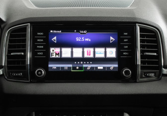 Подержанный автомобиль Skoda Karoq 2021 года (14 фото)