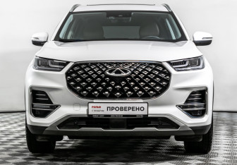 Подержанный автомобиль Chery Tiggo 8 Pro 2022 года (2 фото)