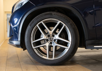 Подержанный автомобиль Mercedes-Benz GLE 2018 года (33 фото)