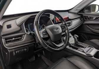 Подержанный автомобиль Chery Tiggo 8 2020 года (15 фото)