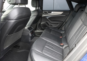 Подержанный автомобиль Audi A7 2021 года (11 фото)