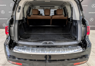 Подержанный автомобиль Infiniti QX80 2019 года (10 фото)