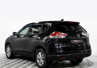 Подержанный автомобиль Nissan X-Trail 2017 года (5 фото)
