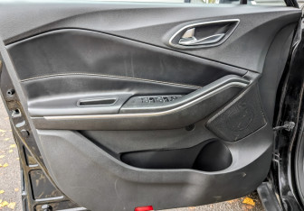 Подержанный автомобиль Москвич 3 2023 года (19 фото)