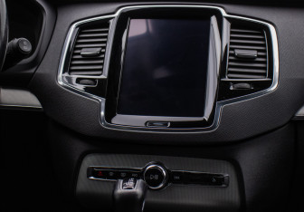Подержанный автомобиль Volvo XC90 2016 года (14 фото)