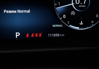 Подержанный автомобиль Chery Tiggo 8 Pro Max 2022 года (11 фото)