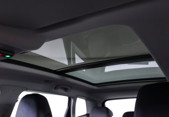 Подержанный автомобиль Skoda Karoq 2023 года (14 фото)