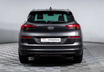 Подержанный автомобиль Hyundai Tucson 2019 года (6 фото)