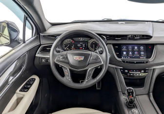 Подержанный автомобиль Cadillac XT5 2020 года (22 фото)