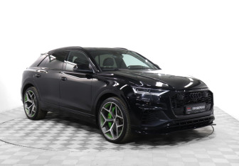 Подержанный автомобиль Audi SQ8 2019 года (3 фото)