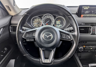 Подержанный автомобиль Mazda CX-5 2018 года (20 фото)