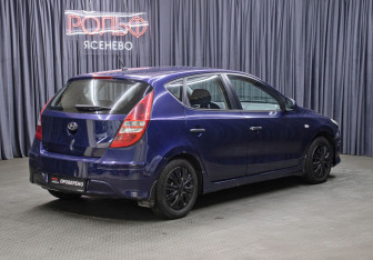 Подержанный автомобиль Hyundai i30 Hatchback 2010 года (5 фото)