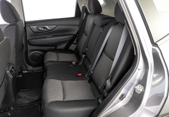 Подержанный автомобиль Nissan X-Trail 2019 года (18 фото)